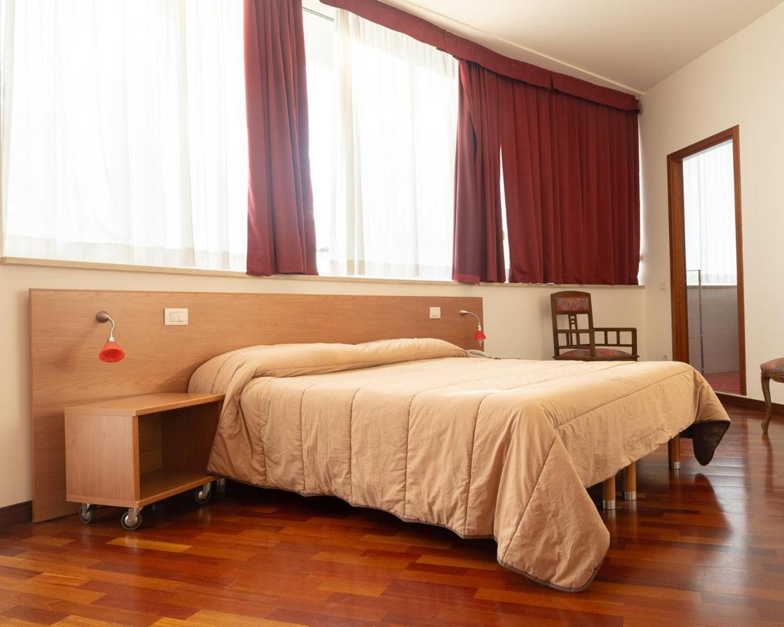 Paese Hotel All'Oasi מראה חיצוני תמונה