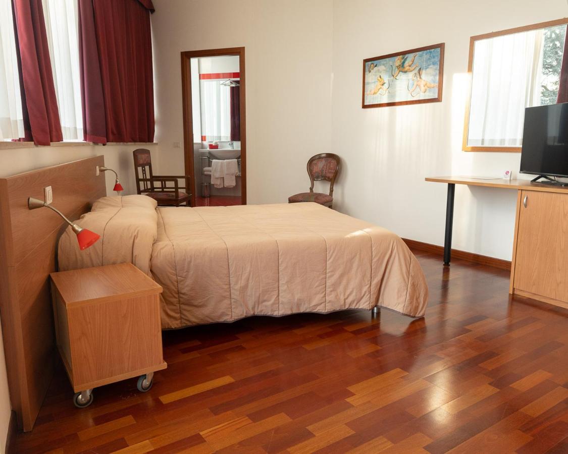 Paese Hotel All'Oasi מראה חיצוני תמונה